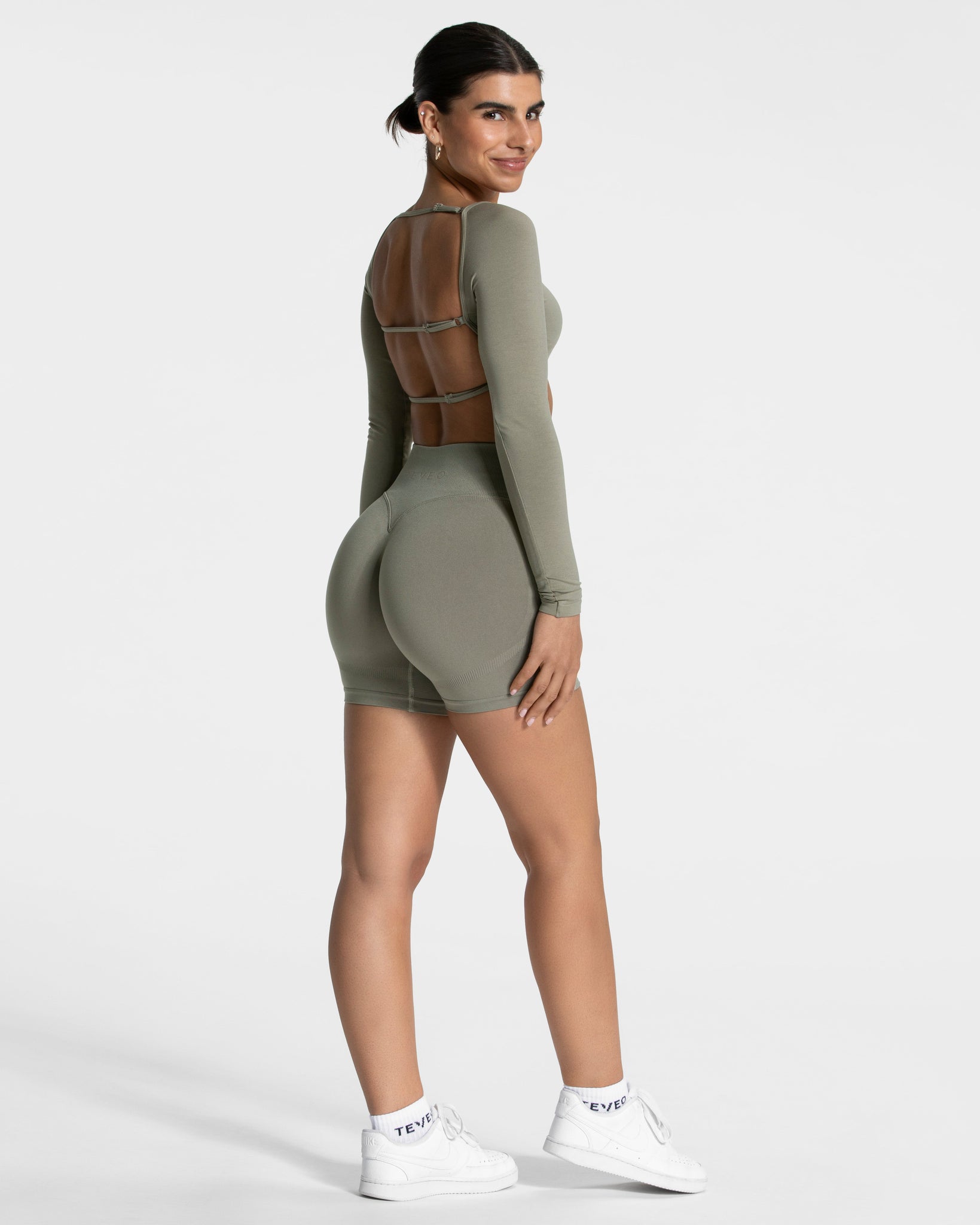 Femme Sculpt Scrunch Short „Khaki“