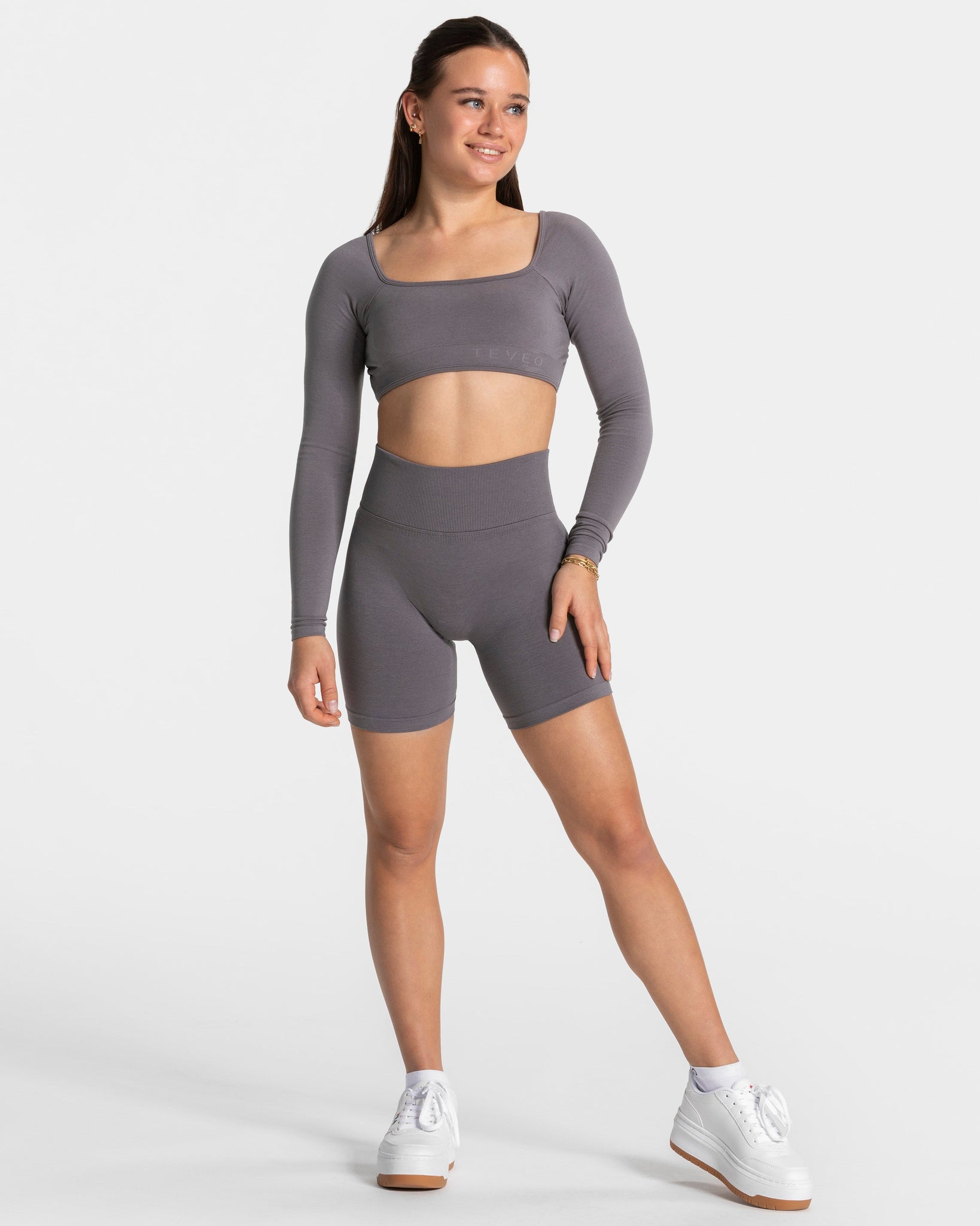 Femme Sculpt Scrunch Short „Graphit“