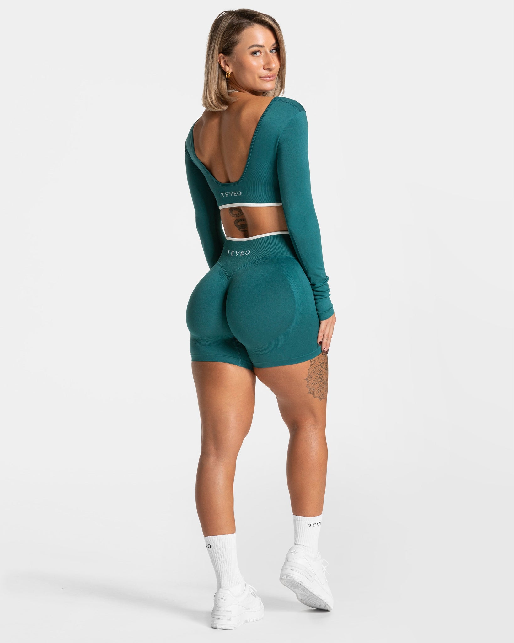 Ignite Sculpt Scrunch Short „Petrol“