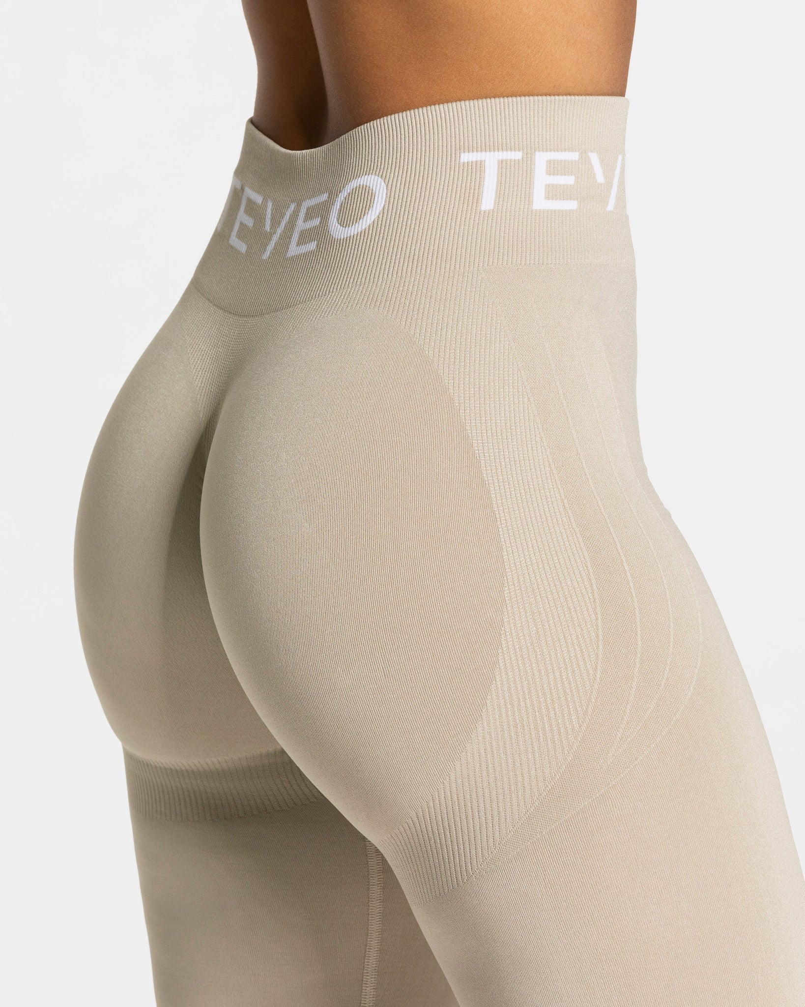 Signature Covert Scrunch Leggings „Latte“