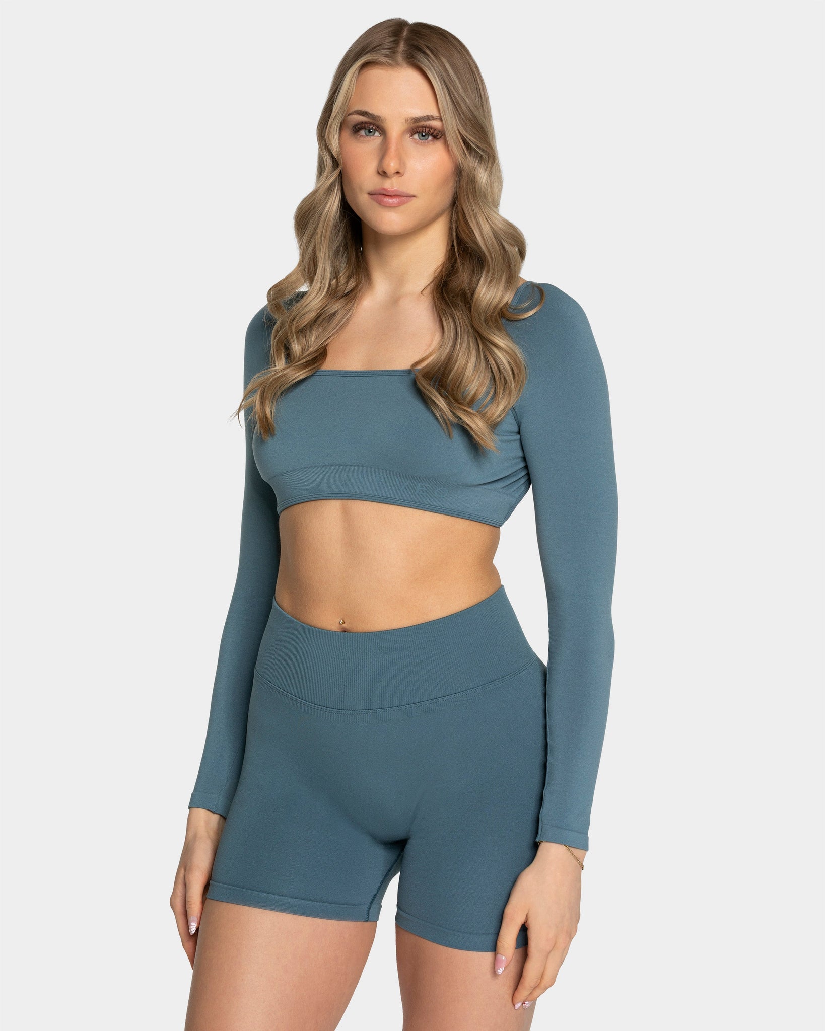 Rückenfreies Langarmshirt für Damen „Teal“