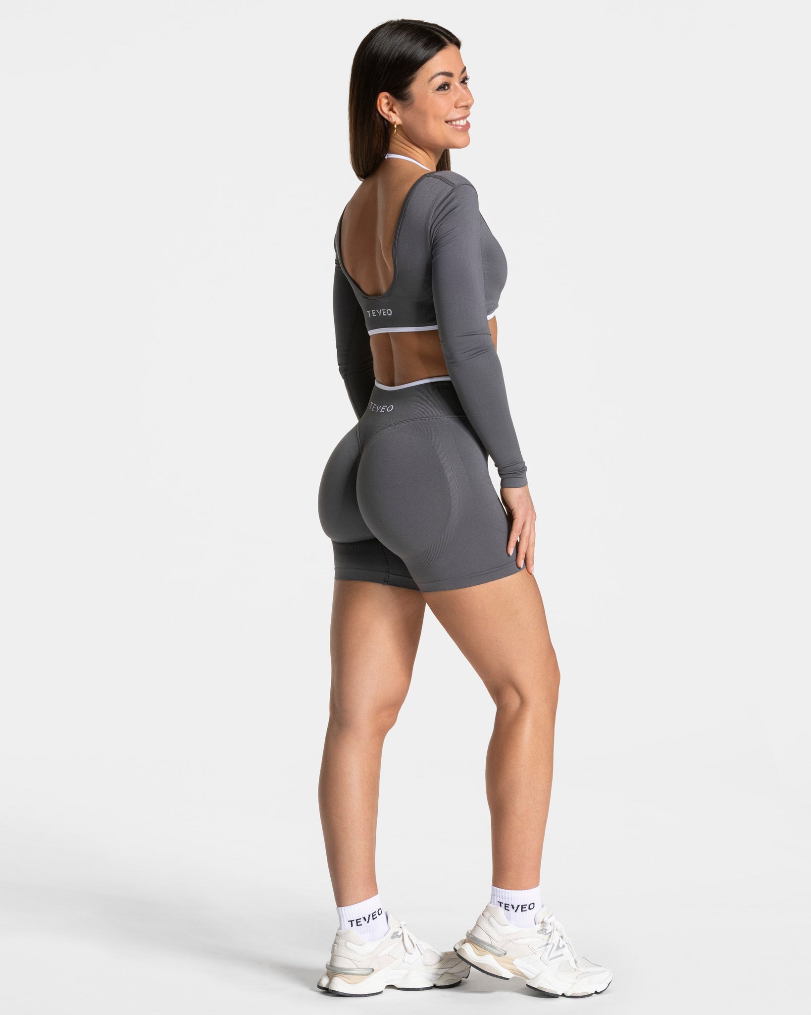 Ignite Sculpt Scrunch Short „Graphit“