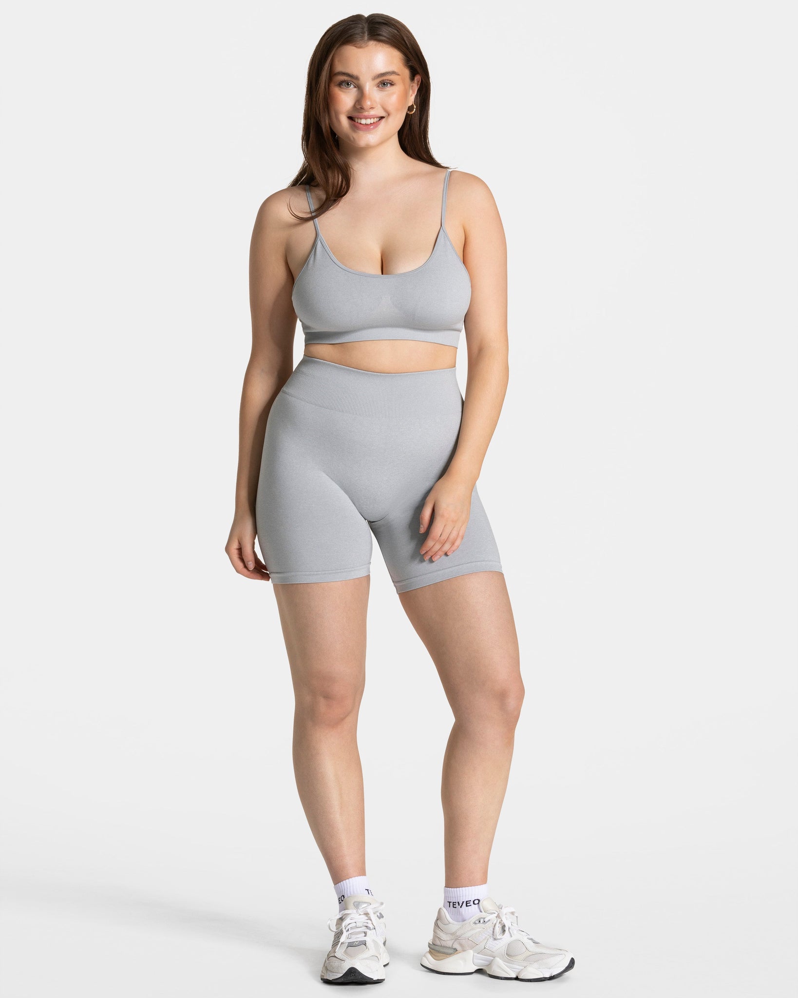 Timeless Pro Covert Scrunch Short "Hellgrau"