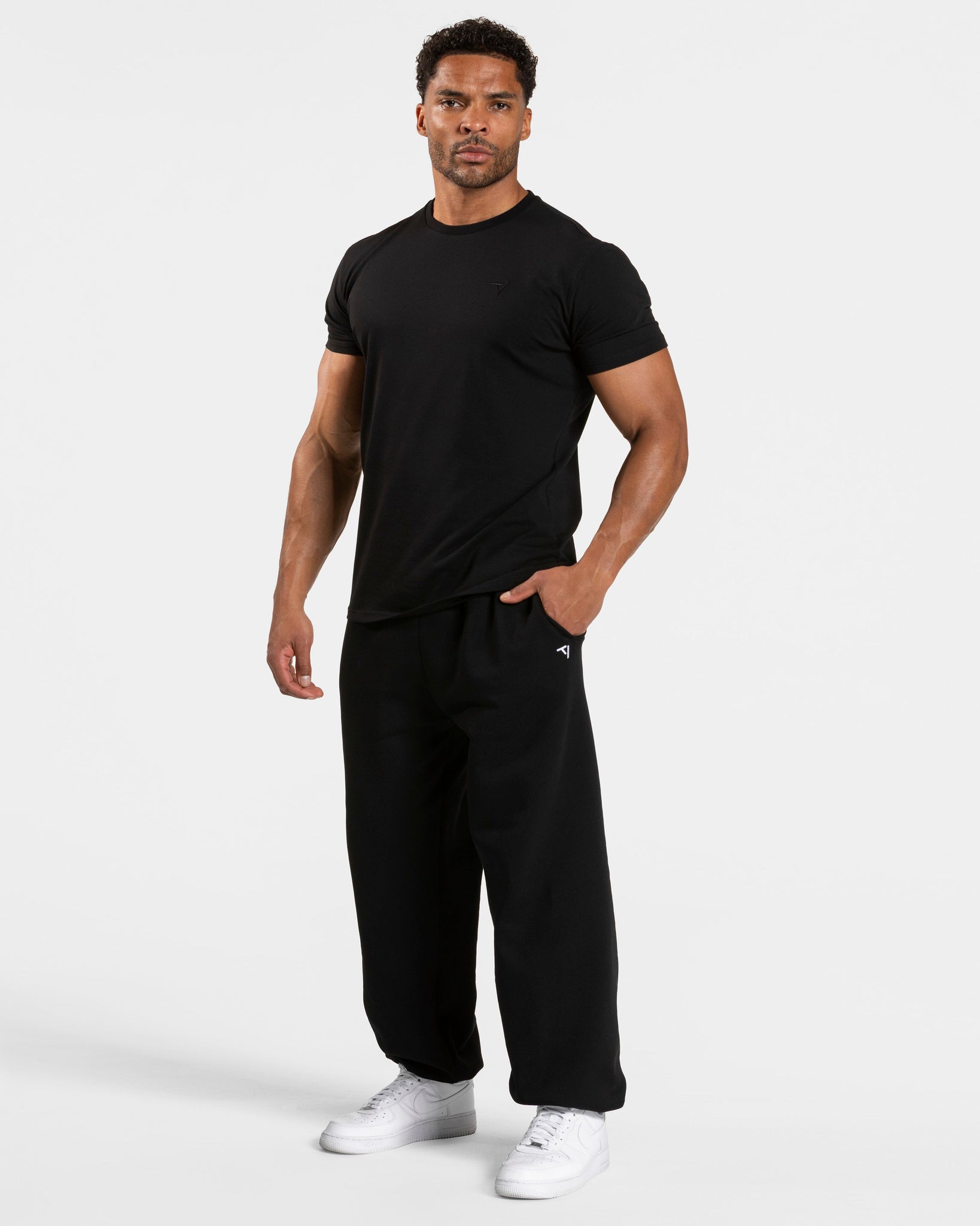 Timeless Pro Fitted T-Shirt "Schwarz"