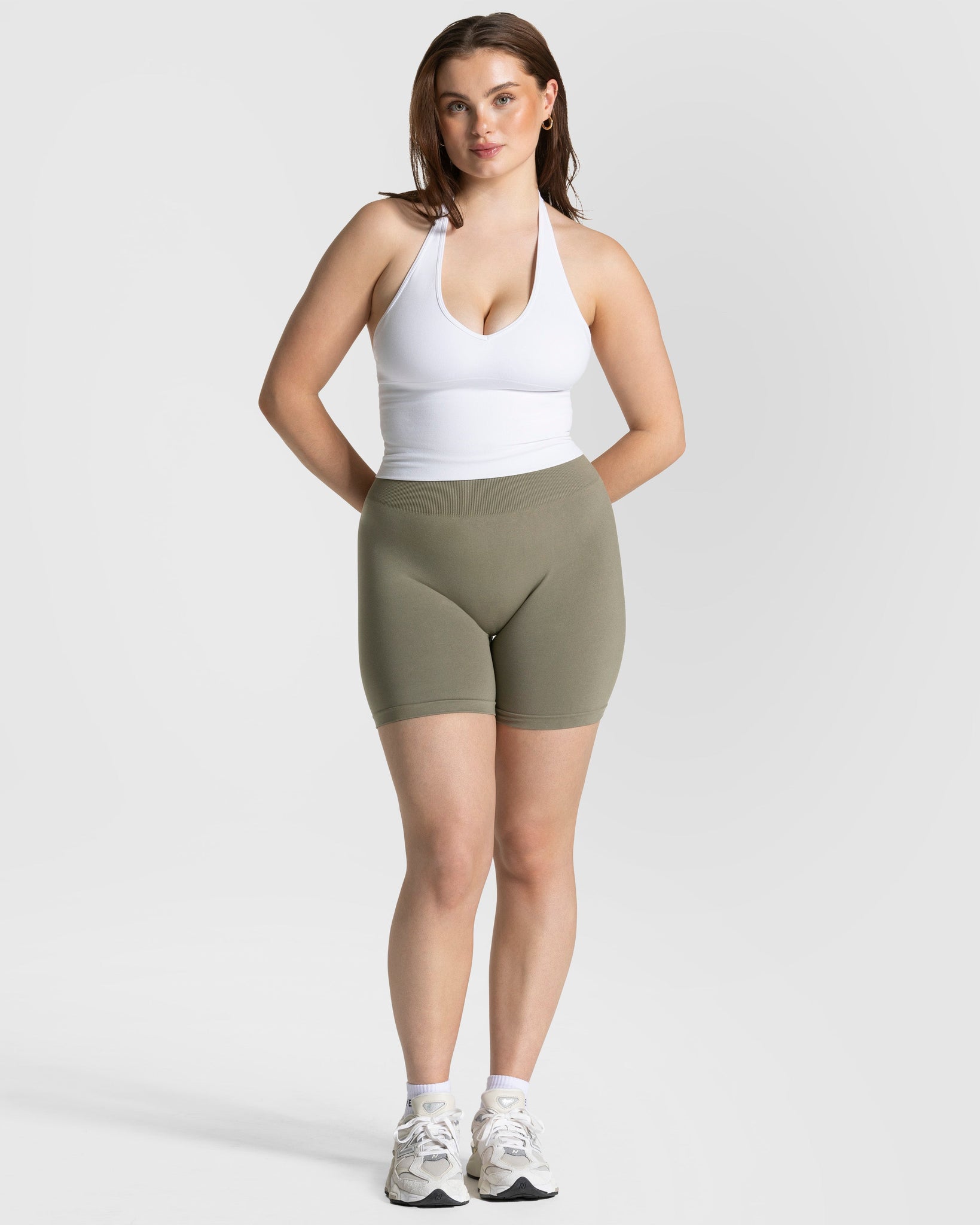 Timeless Pro Covert Scrunch Short „Khaki“