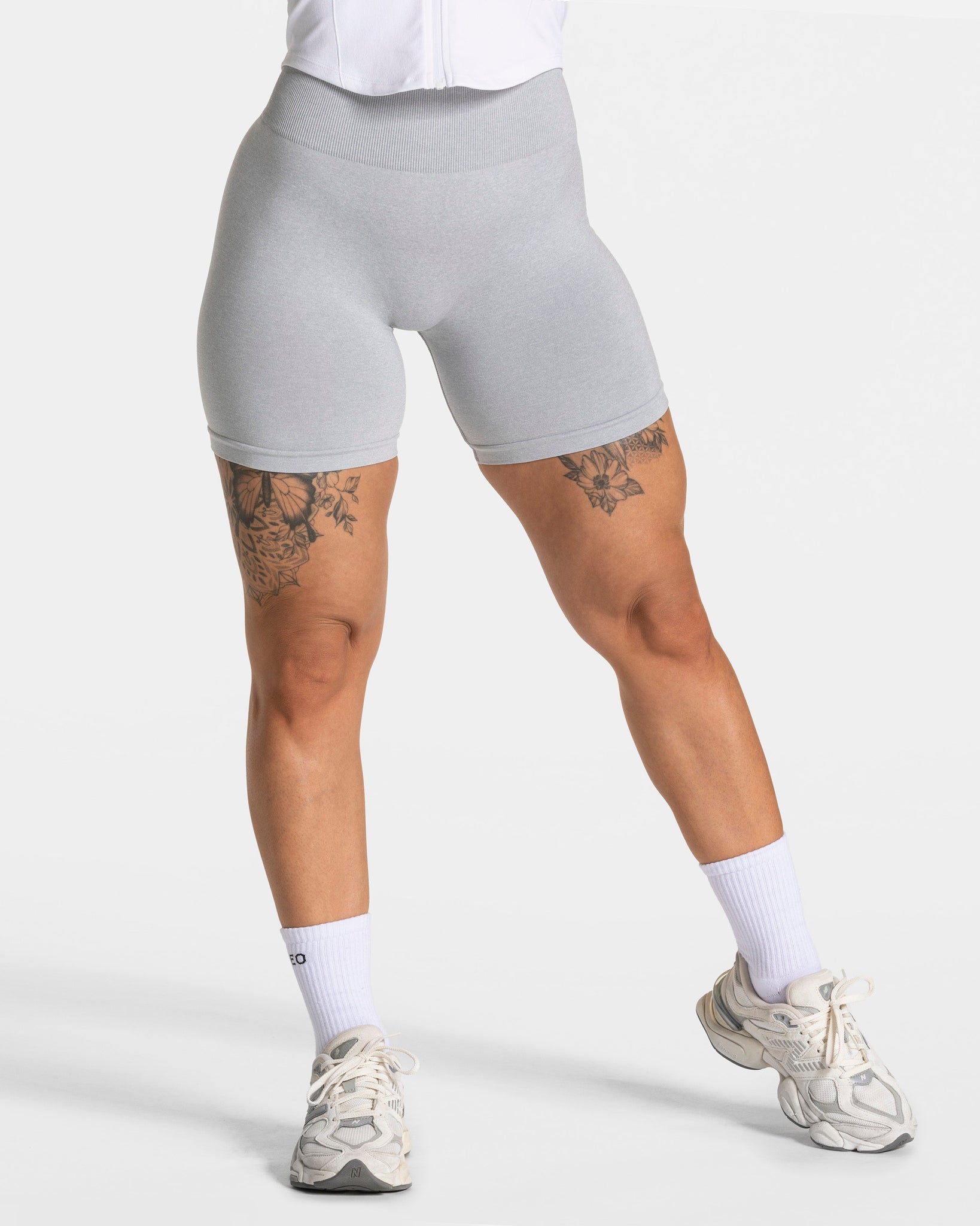 Timeless Pro Short "Hellgrau"