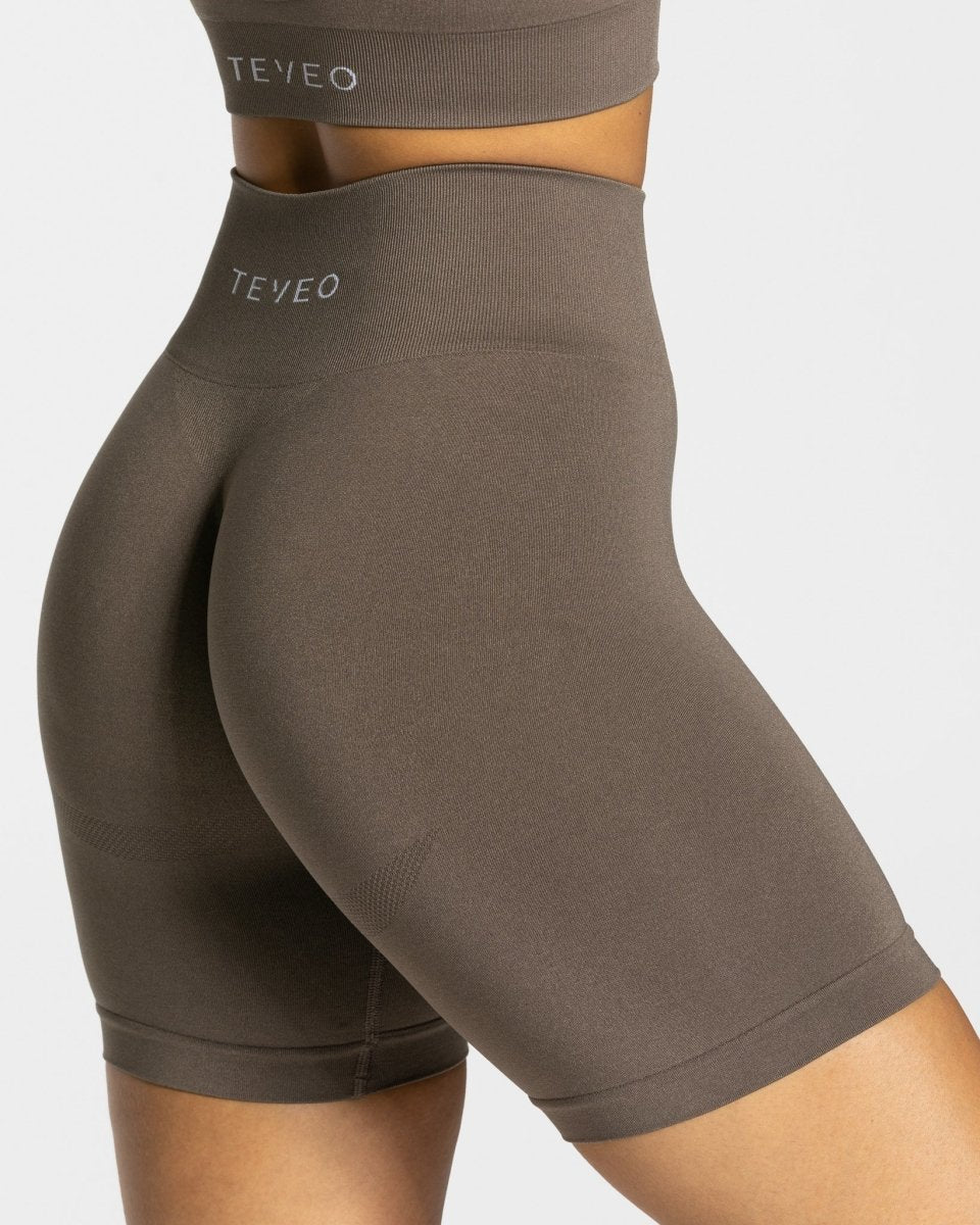 Edle Short „Taupe“