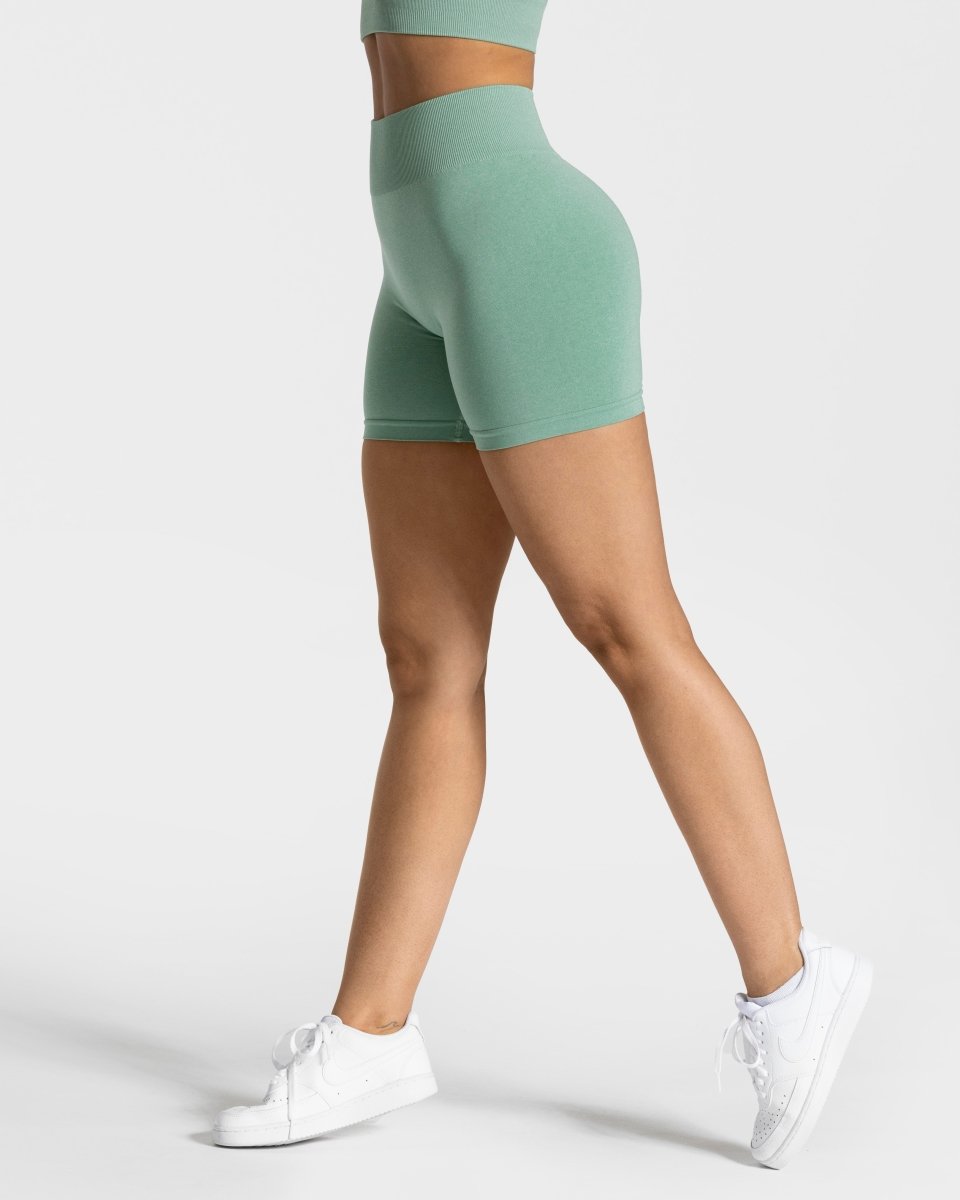 Zeitlose Scrunch Short "Salbei"