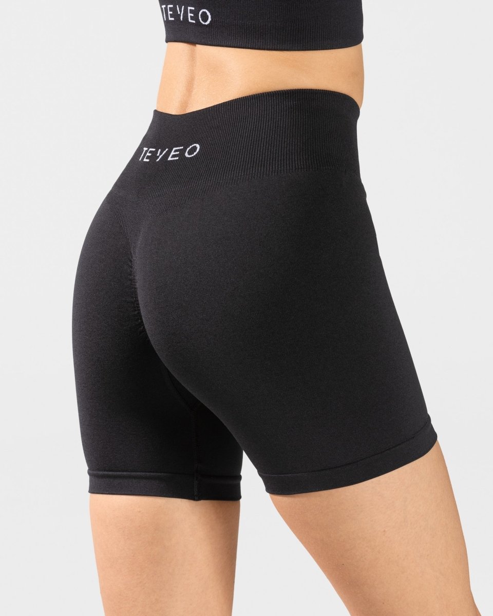 Timeless Scrunch Short "Schwarz"
